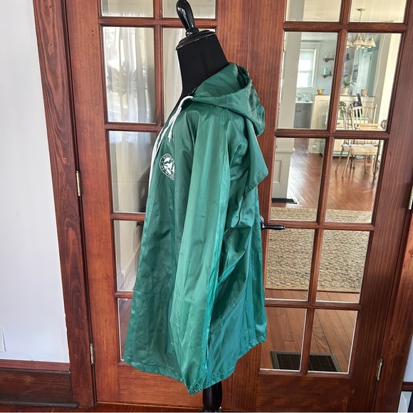 Defenders of Wildlife Hooded Windbreaker Poncho - Picture 8 of 9